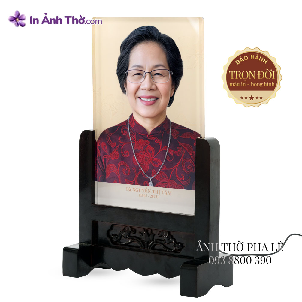 Ảnh thờ Pha lê tượng trưng cho sự vĩnh cửu