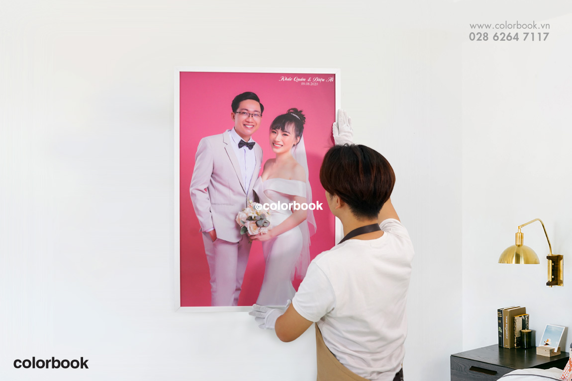 Hình cưới đẹp phong cách Hàn Quốc khung màu trắng