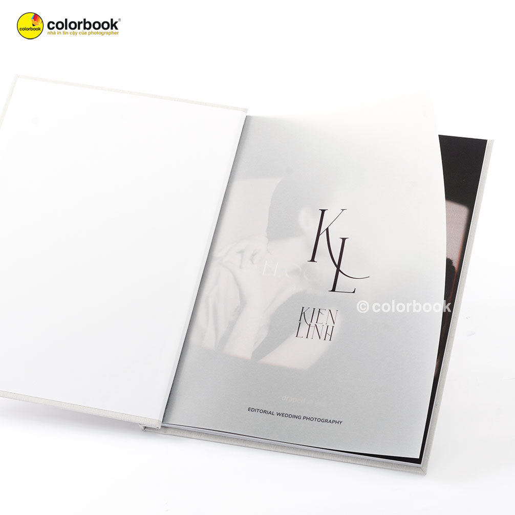 Trang mở đầu album cưới photobook cao cấp